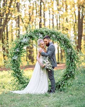 circle arch with full florals